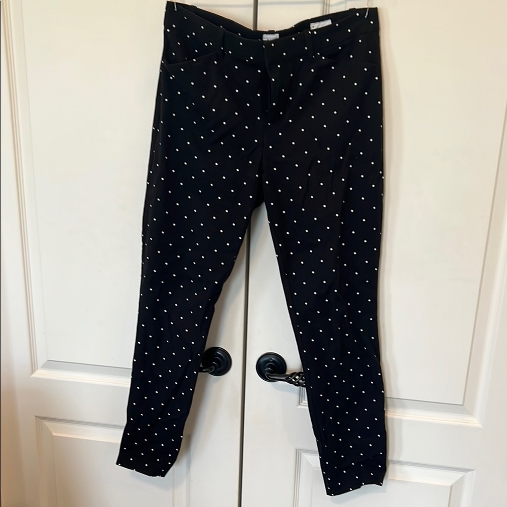 GAP Black and White Polka Dot Cropped Pants